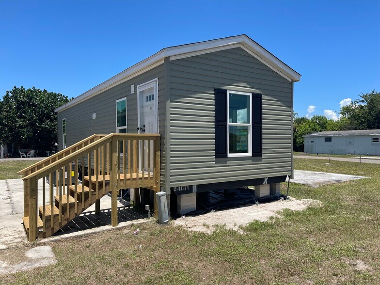 More Photos Of 7650 Hwy 78 W, Okeechobee Manufactured Housing Mobile Home Park For Sale