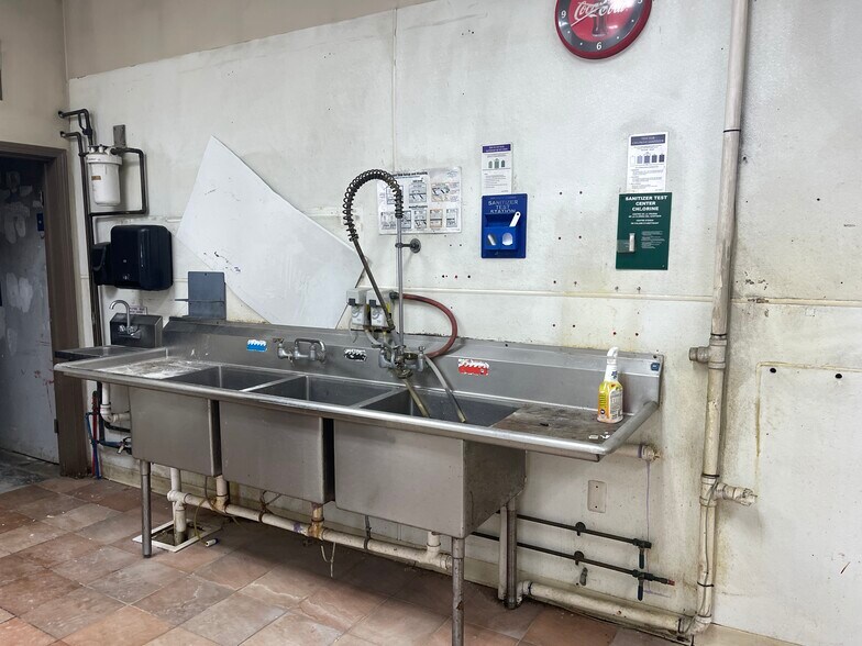 More Photos Of 191 Rt-15, Lafayette Storefront Retail Office For Lease