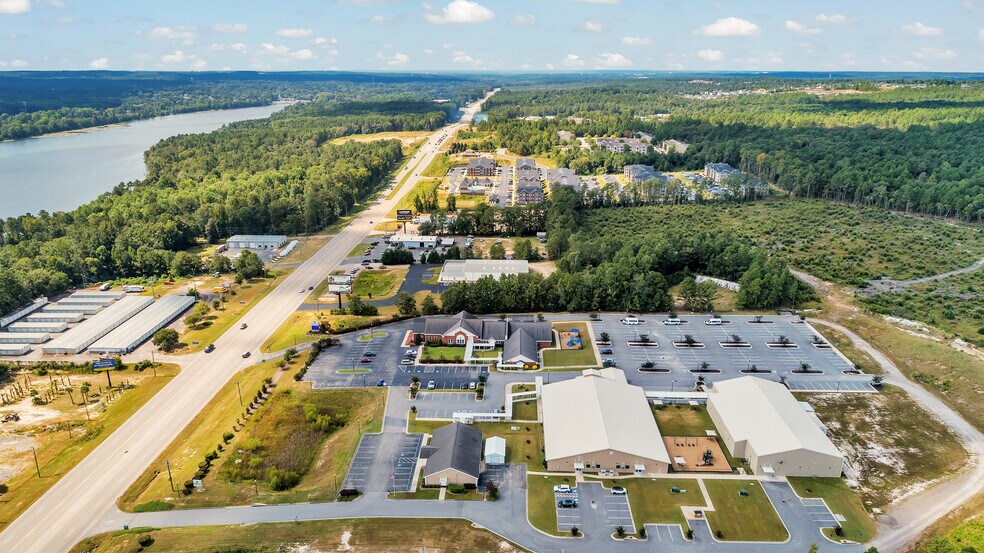 More Photos Of 1982 Us-1, Graniteville Industrial For Sale