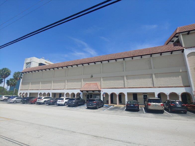 Primary Photo Of 4800 NE 20th Ter, Fort Lauderdale Medical For Lease