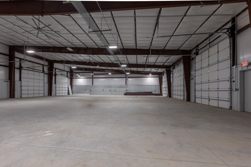 More Photos Of 6709 Universal Ave, Kansas City Warehouse For Sale