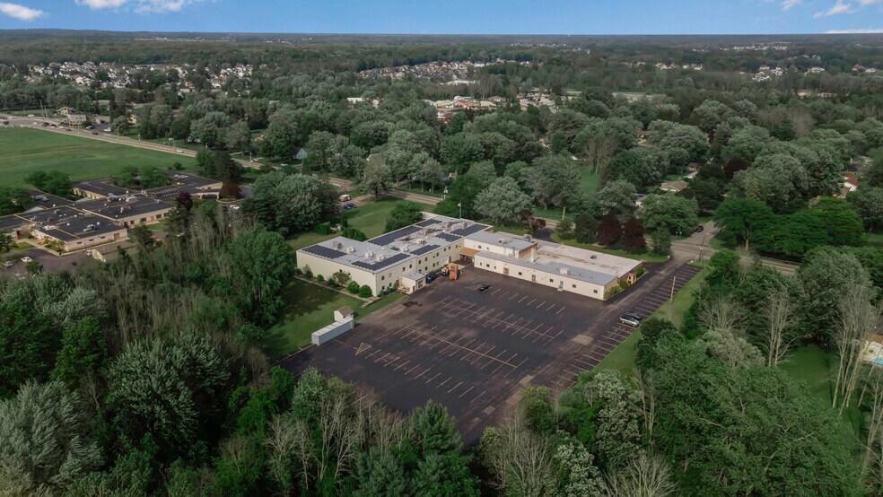 More Photos Of 7290 Nash Rd, North Tonawanda Showroom For Sale