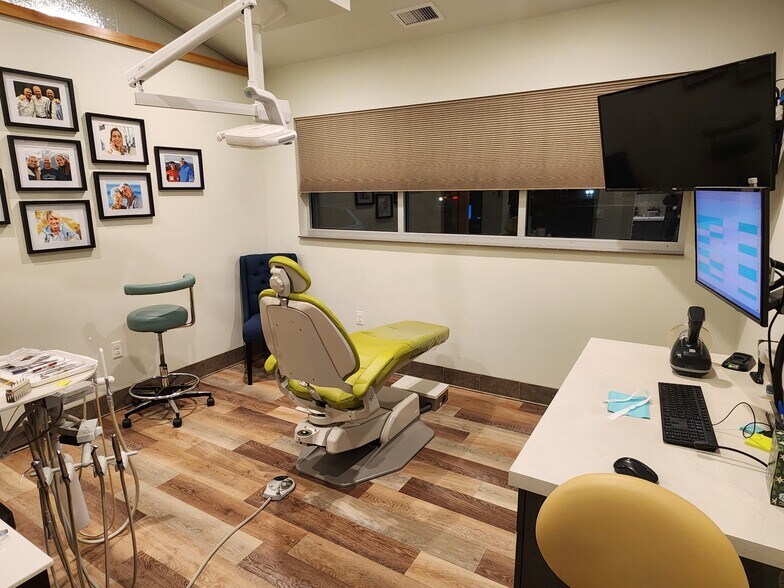 More Photos Of 688 Del Sol Dr, Alamosa Medical For Sale