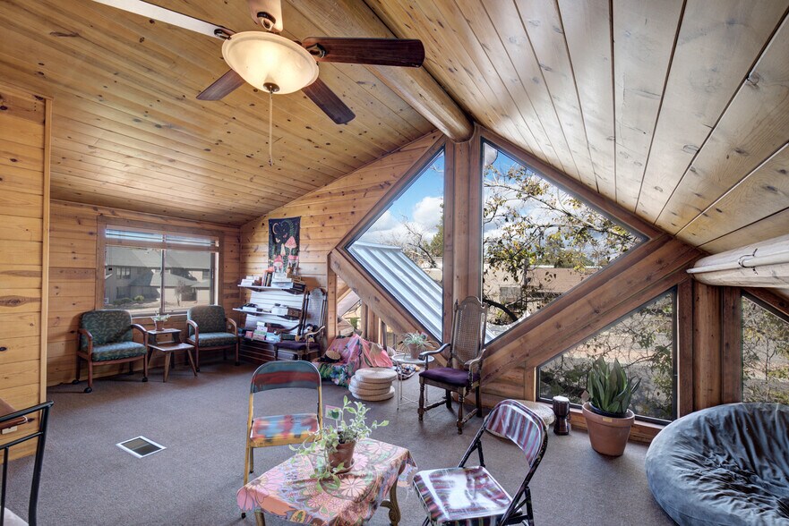 More Photos Of 102 E Main St, Payson General Retail For Sale