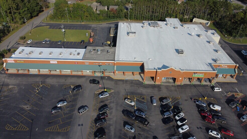 More Photos Of 205-335 Helena Marketplace St, Helena Unknown For Lease