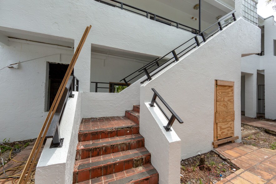 More Photos Of 4900 NE 2nd Ave, Miami Freestanding For Lease