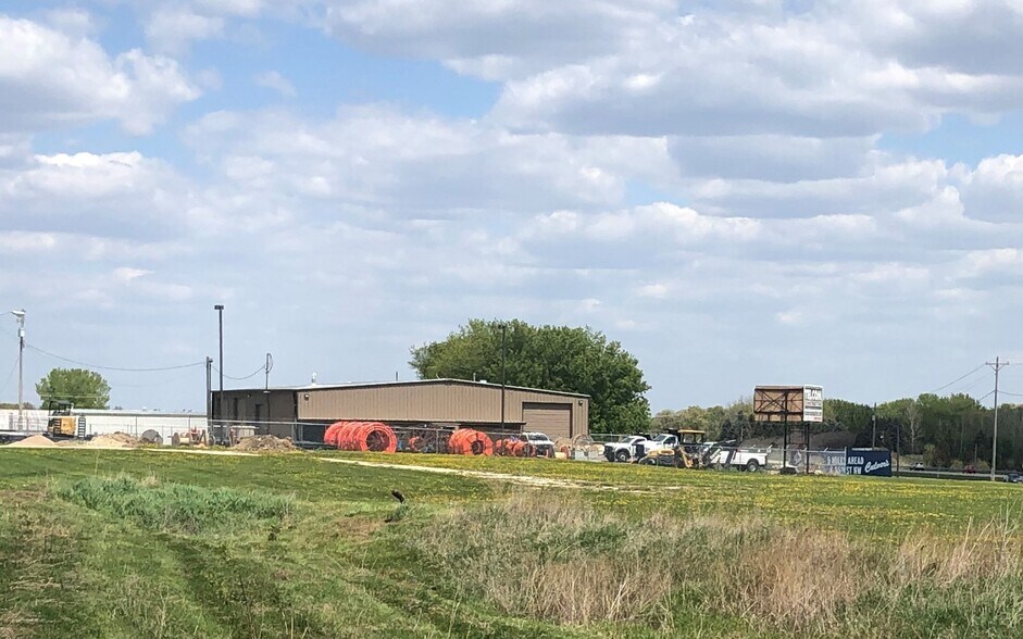 More Photos Of 7004 11th Ave SW, Rochester Industrial For Lease