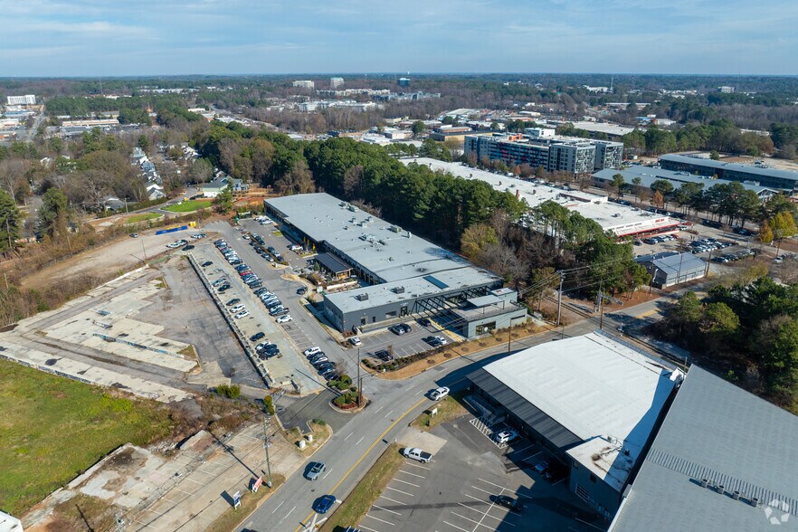 More Photos Of 2020 Progress Ct, Raleigh Office For Lease