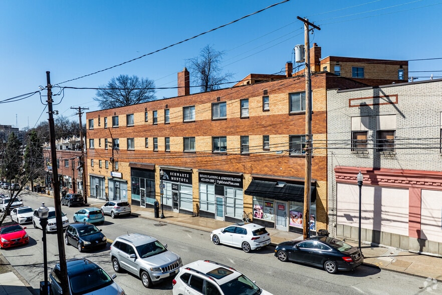 More Photos Of 2212 Murray Ave, Pittsburgh Apartments For Lease