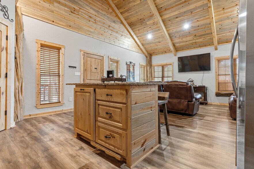 More Photos Of 7415 N State Line Rd, Karnack Trailer Camper Park For Sale