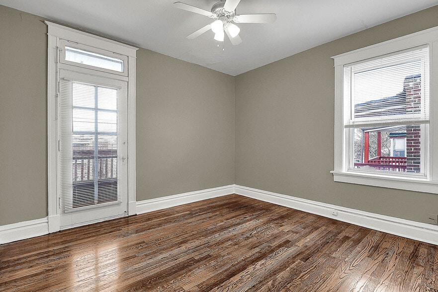 More Photos Of 5027 Chippewa St, Saint Louis Multifamily For Sale