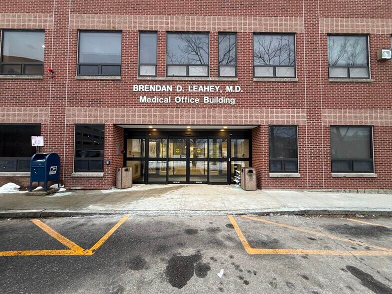 Primary Photo Of 33 Bartlett St, Lowell Medical For Lease