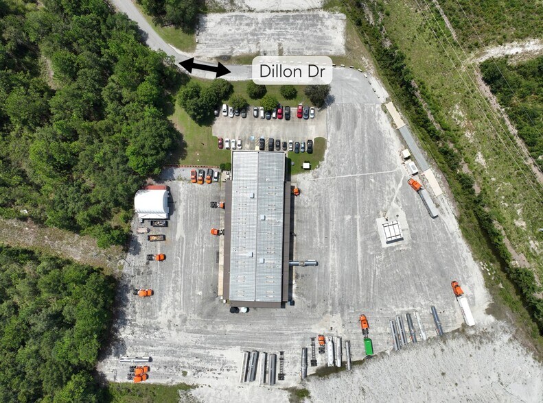 More Photos Of 400 Dillon Dr, Ellabell Auto Repair For Lease