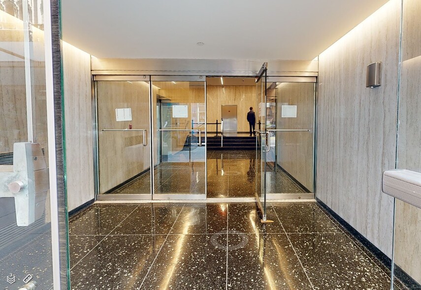 Primary Photo Of 1 Park Pl, New York Office For Lease