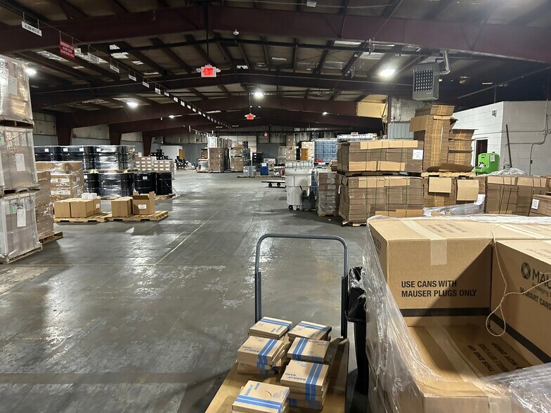 More Photos Of 7232 Jackson Rd, Ann Arbor Warehouse For Lease