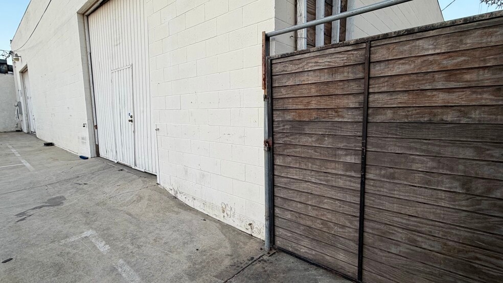 More Photos Of 9604 Valley Blvd, Rosemead Industrial For Sale