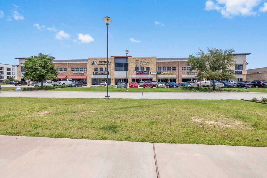 More Photos Of 525 Woodland Square Blvd, Conroe Coworking Space