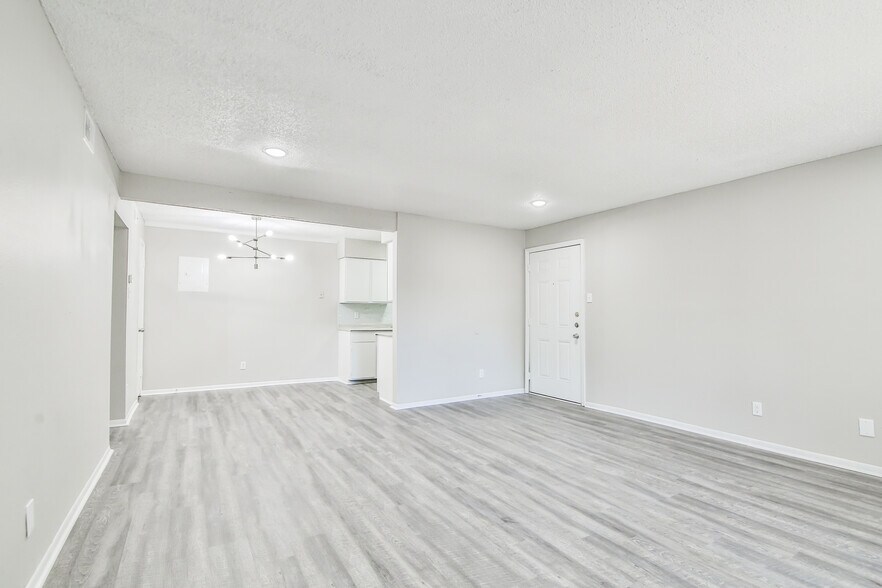 More Photos Of 5202 Bangor Ave, Lubbock Apartments For Sale