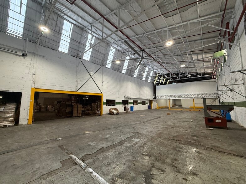 More Photos Of 650 Avenue R SW, Winter Haven Distribution For Sale