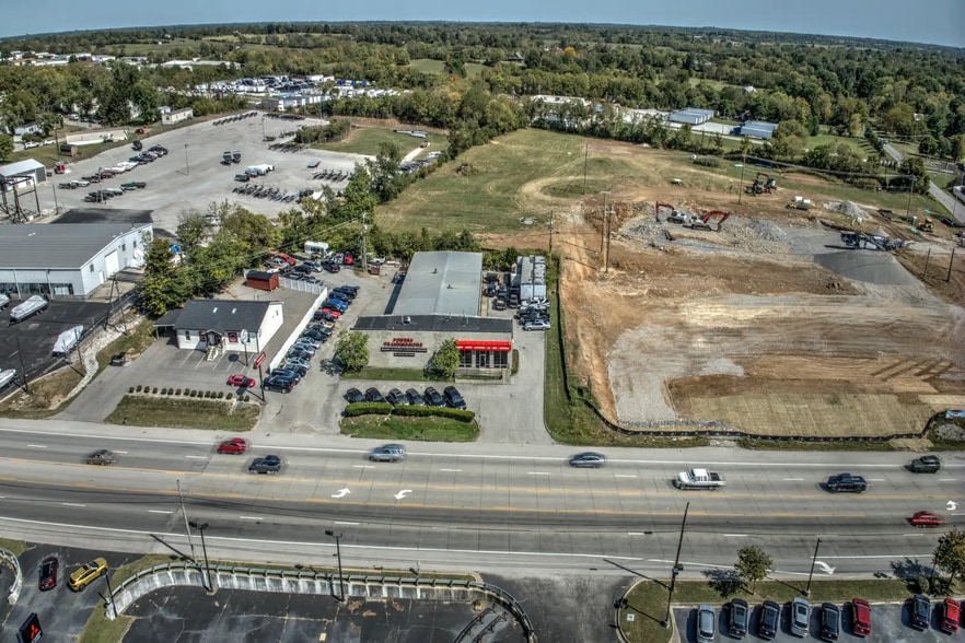 More Photos Of 707 Lane Allen Rd, Lexington Auto Repair For Sale