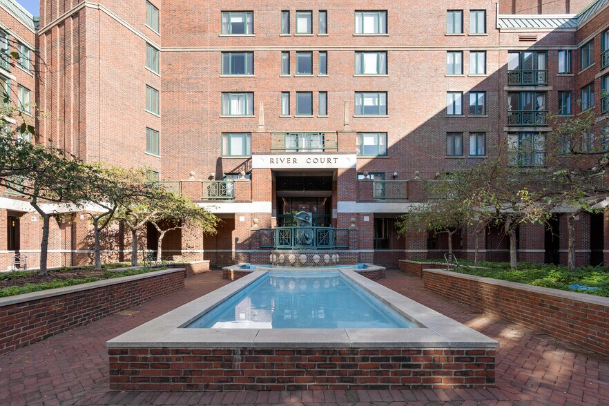 More Photos Of 10 Rogers St, Cambridge Apartments For Lease