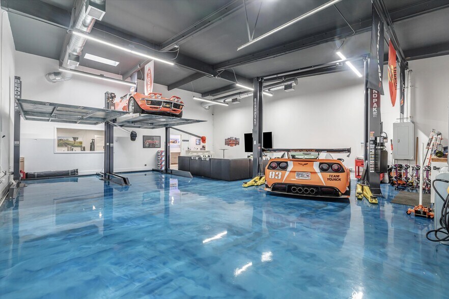 More Photos Of 2471 Autumnvale Dr, San Jose Warehouse For Sale