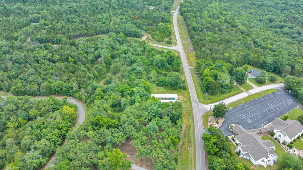 More Photos Of 199 Stateline Dr, Holiday Island Self Storage For Sale