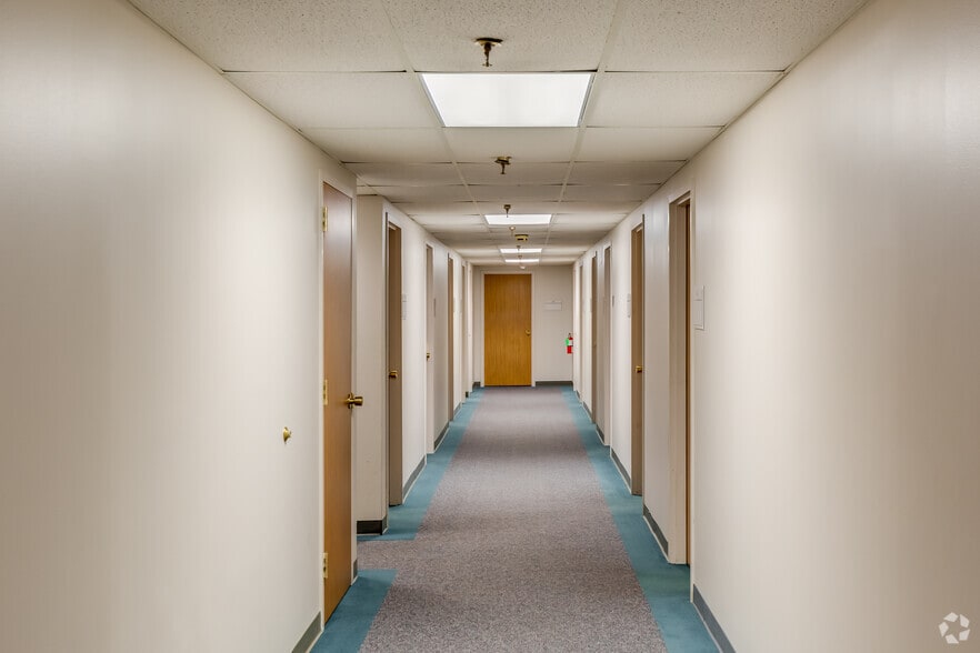 Photo of 48th Floor Ste 60-4800