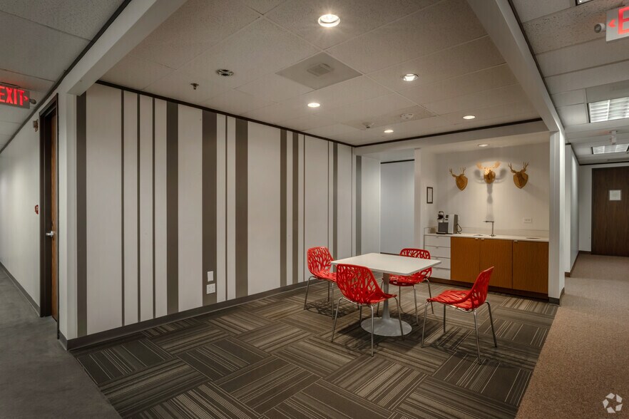 More Photos Of 14405 Walters Rd, Houston Office For Lease