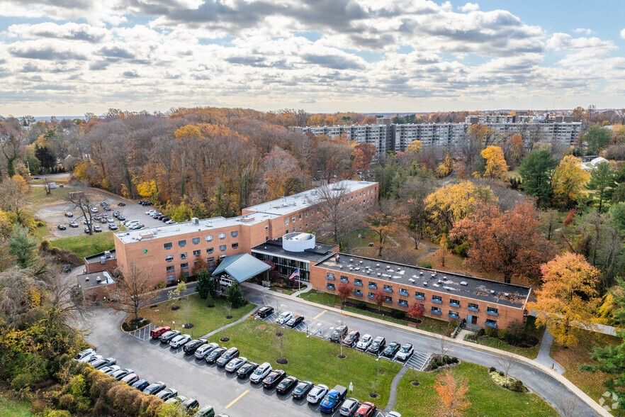 More Photos Of 100 E Lancaster Ave, Wynnewood Medical For Lease