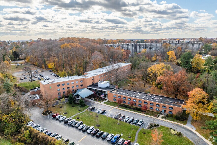 More Photos Of 100 E Lancaster Ave, Wynnewood Medical For Lease