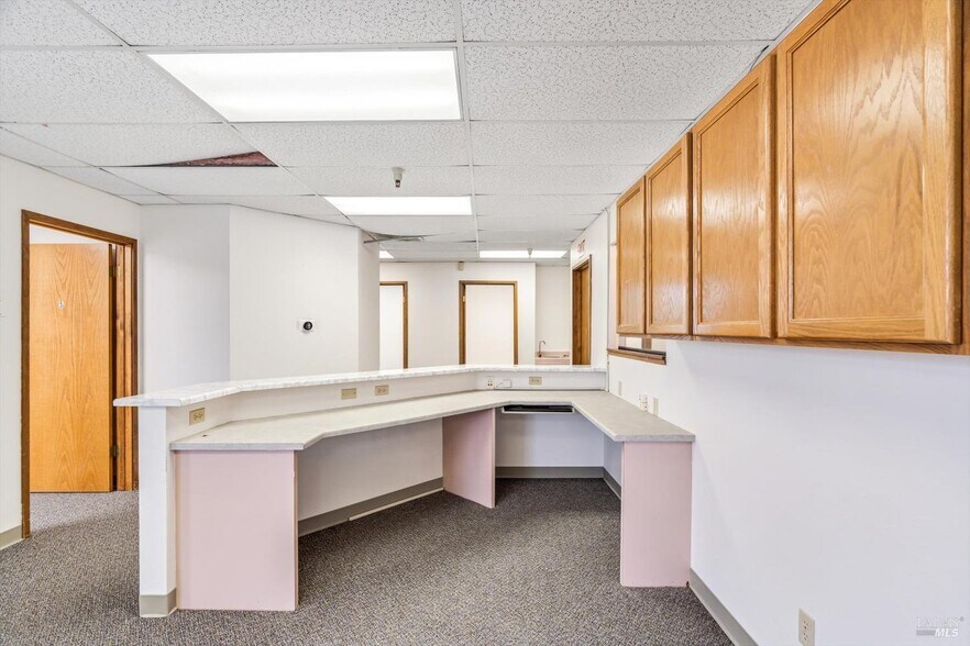 More Photos Of 1370 Medical Center Dr, Rohnert Park Medical For Lease