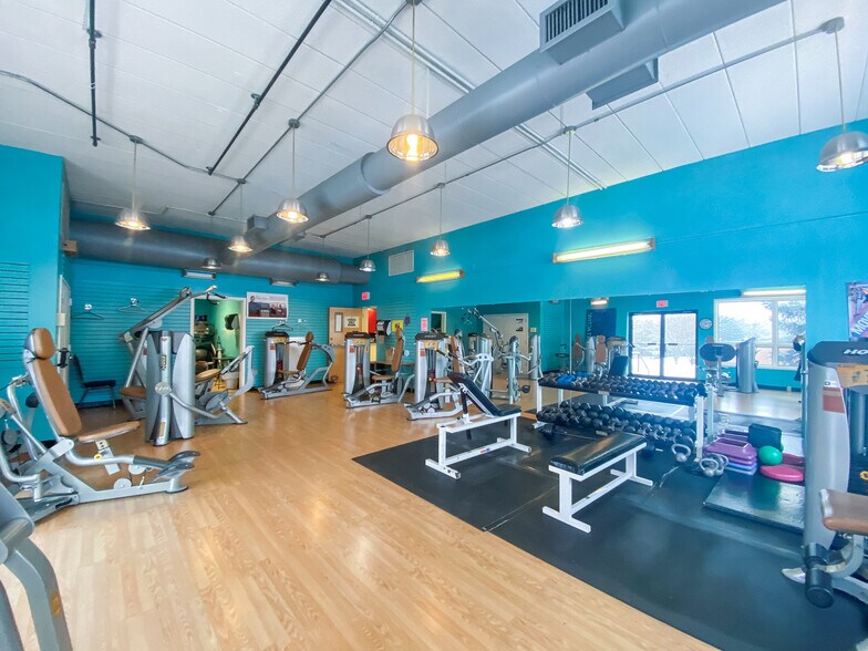 More Photos Of 1510-1520 Martin St, State College Sports And Entertainment For Lease