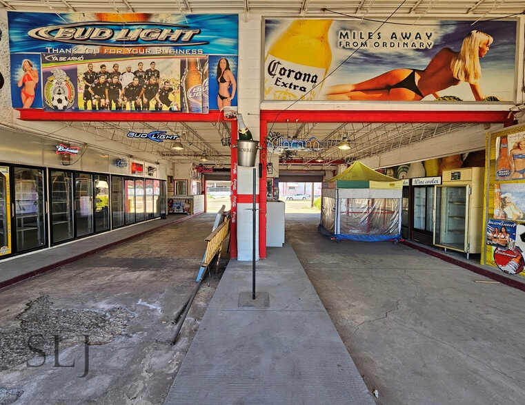 Primary Photo Of 6850 Greenville Ave, Dallas Convenience Store For Lease