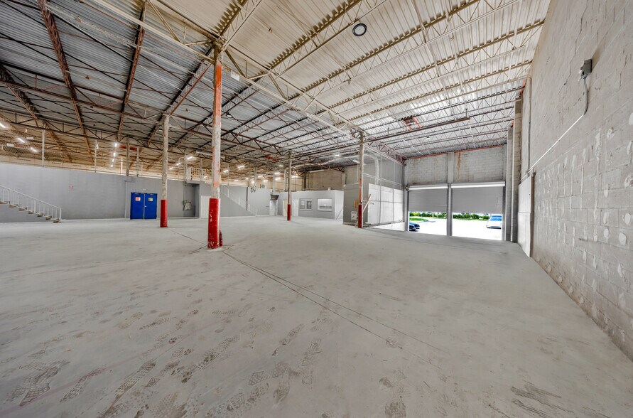 More Photos Of 2601 NW 105th Ave, Miami Warehouse For Sale