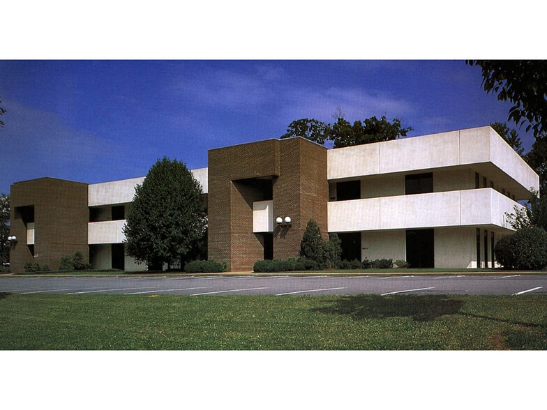 Primary Photo Of 100-217 Executive Park, Asheville Office Residential For Lease
