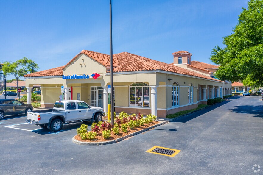 More Photos Of 7506-7524 Dr Phillips Blvd, Orlando Unknown For Lease