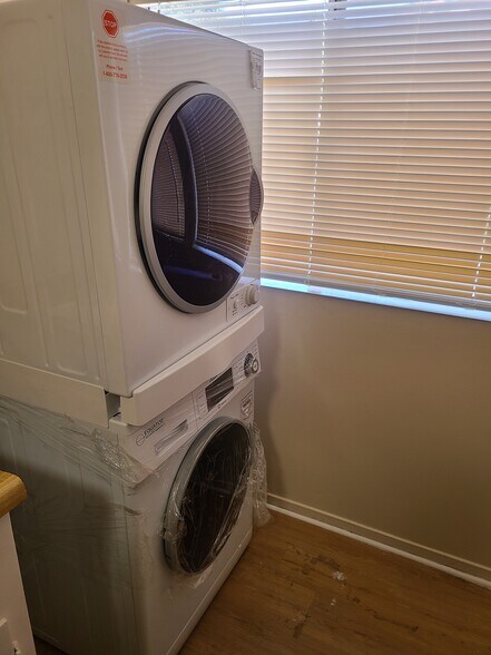 More Photos Of 987 Harcourt Ave, Seaside Multifamily For Sale