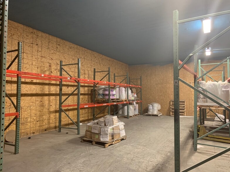 More Photos Of 85 North Rd, Highland Refrigeration Cold Storage For Lease