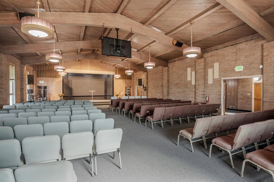 More Photos Of 4677 Tompkins Ave, Oakland Religious Facility For Sale