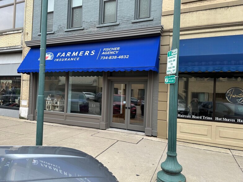 More Photos Of 8 E Front St, Monroe Storefront Retail Residential For Lease