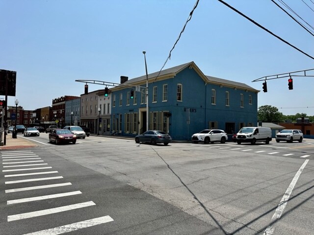 More Photos Of 136 Dixie Ave, Elizabethtown Office For Sale
