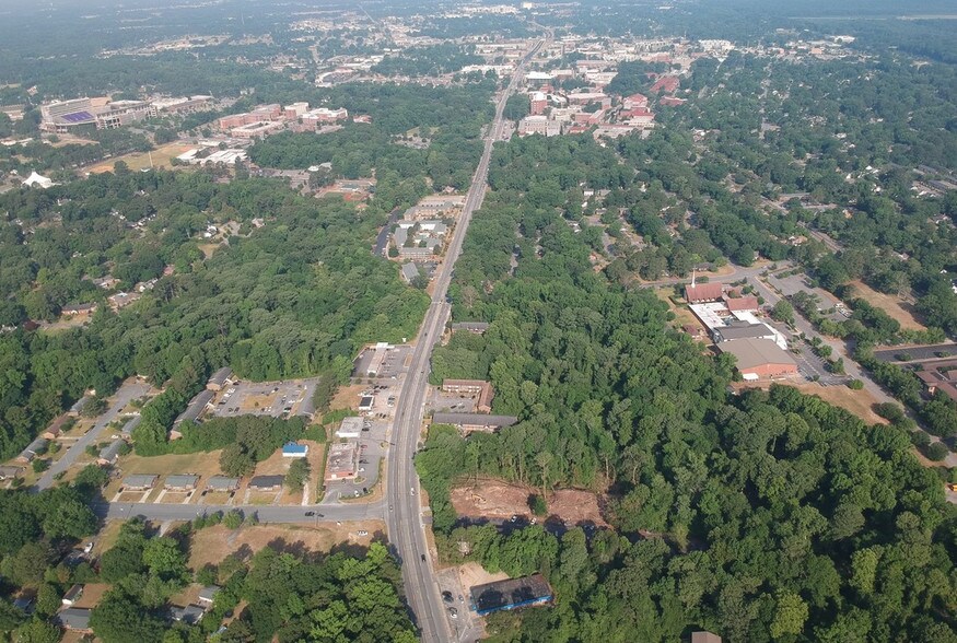 More Photos Of 1339 E 10th St, Greenville Land For Sale