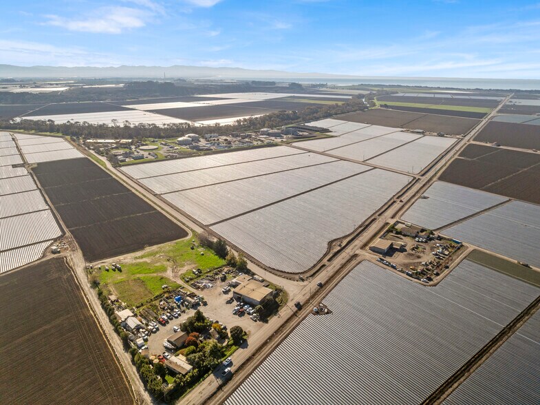 More Photos Of 1931 Beach Rd, Watsonville Industrial For Sale