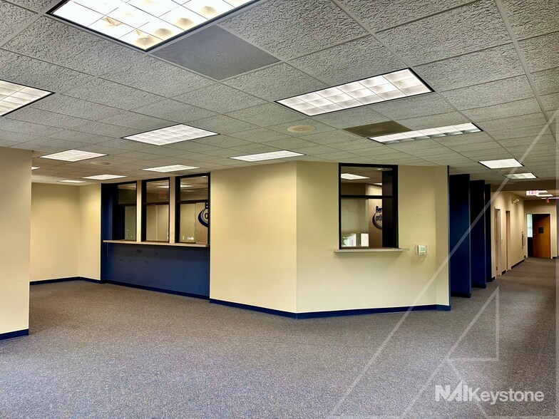 More Photos Of 2201 Ridgewood Rd, Wyomissing Medical For Sale