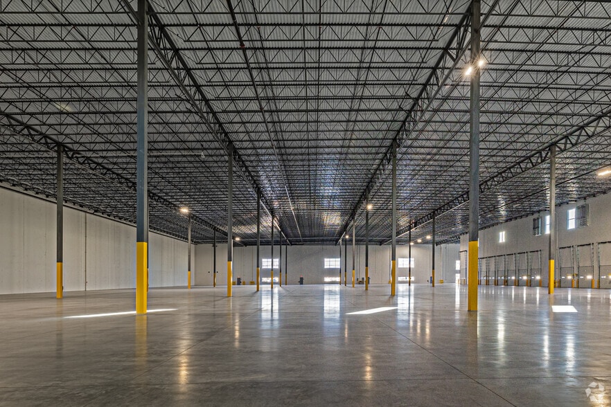 More Photos Of 333 Washington Ave, Carlstadt Distribution For Lease