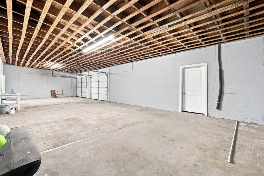 More Photos Of 591 US Highway 64 W, Plymouth Flex For Sale