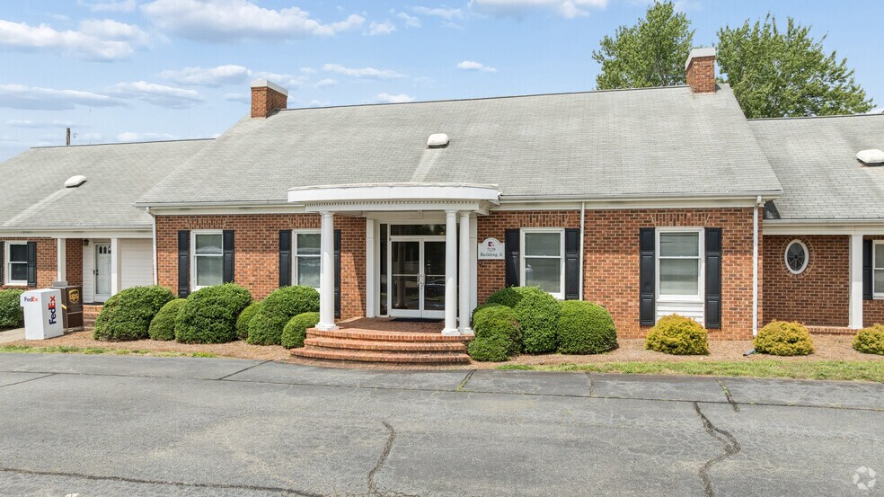 More Photos Of 7129 Old US Highway 52, Lexington Unknown For Lease