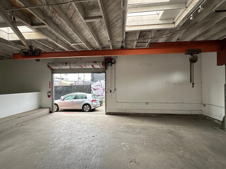 More Photos Of 2315-2325 Jesse St, Los Angeles Warehouse For Sale