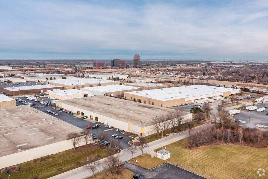 More Photos Of 1131-1139 Bryn Mawr Ave, Itasca Warehouse For Lease